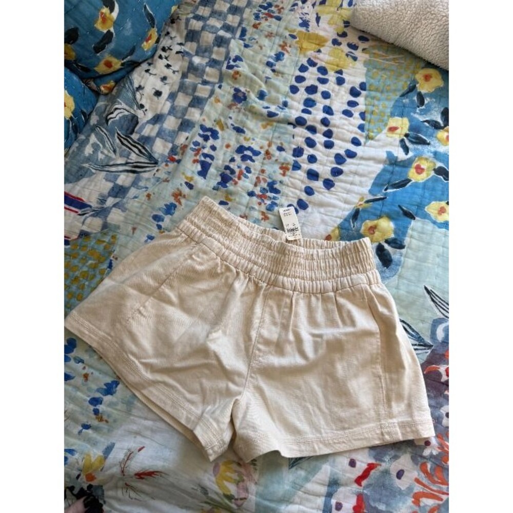 NWT American Eagle cloth shorts